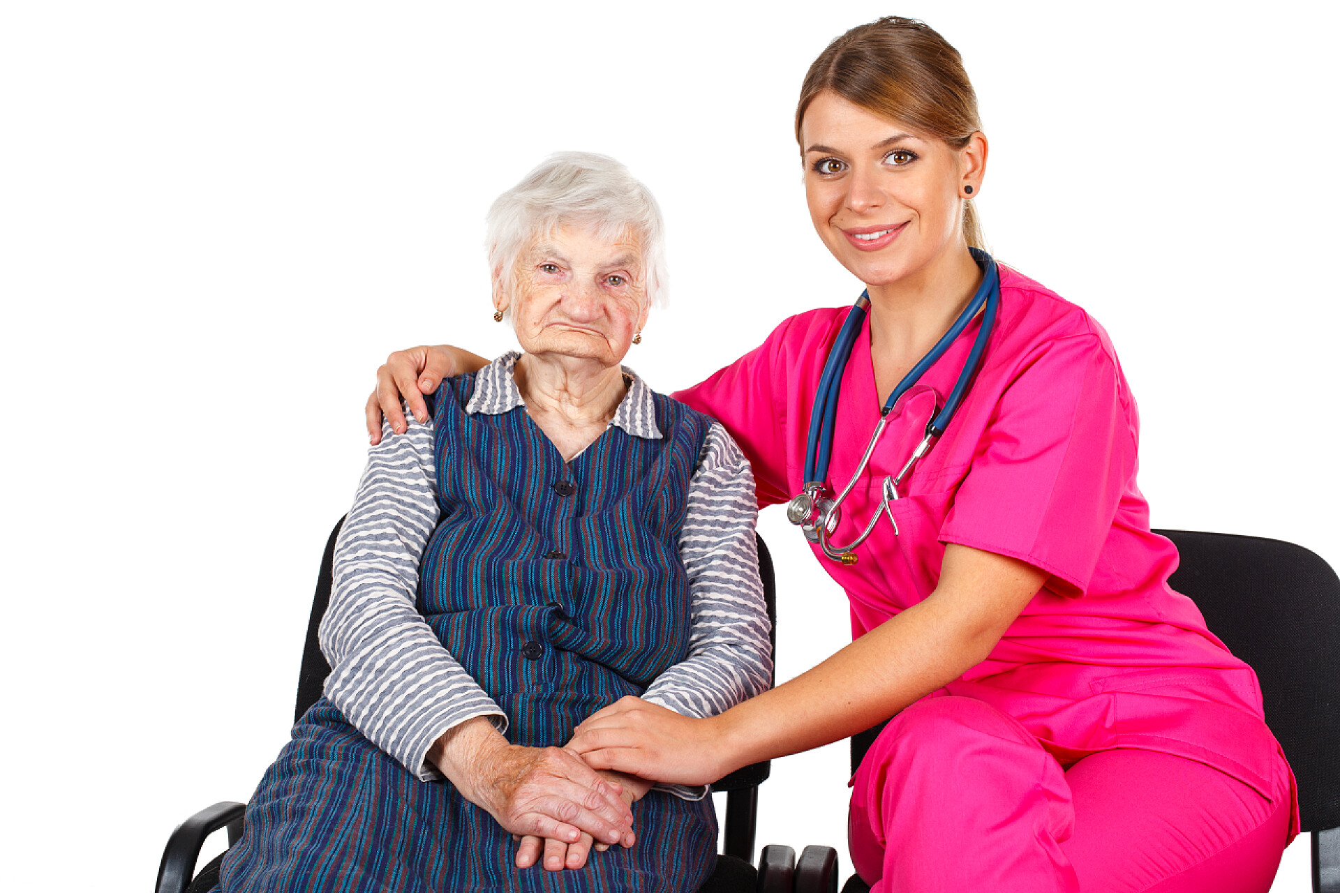 白色背景上的女医生照顾老人健康高级女士