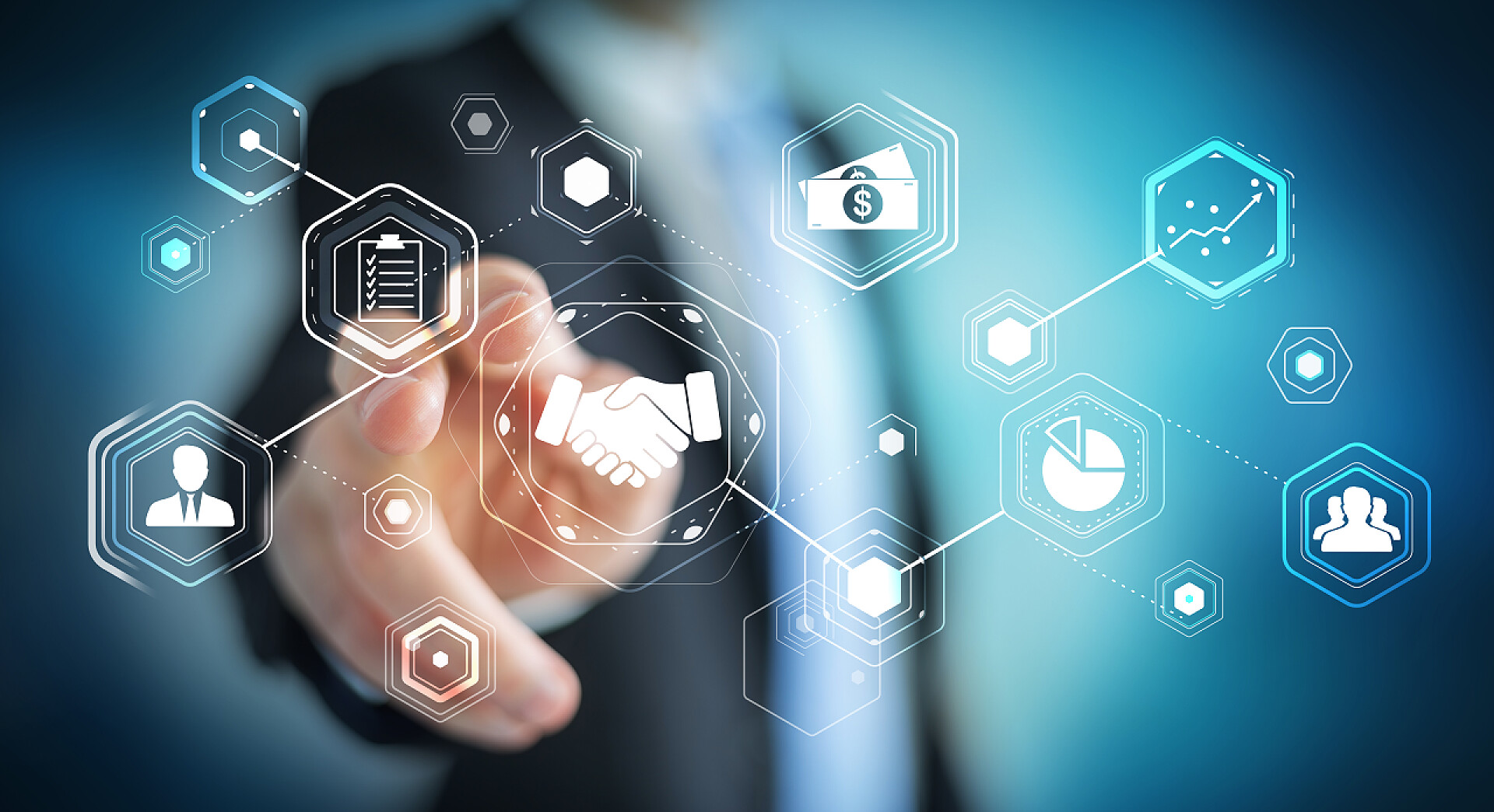 商人手指点击全息图用数字表示为合伙业务的商人 