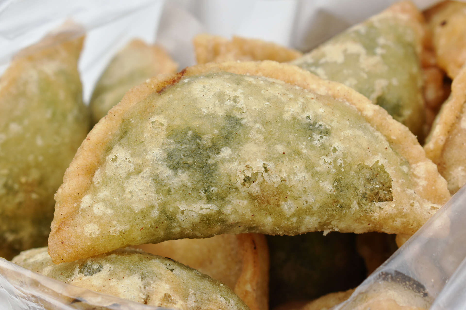 塑料袋中的煎饺 