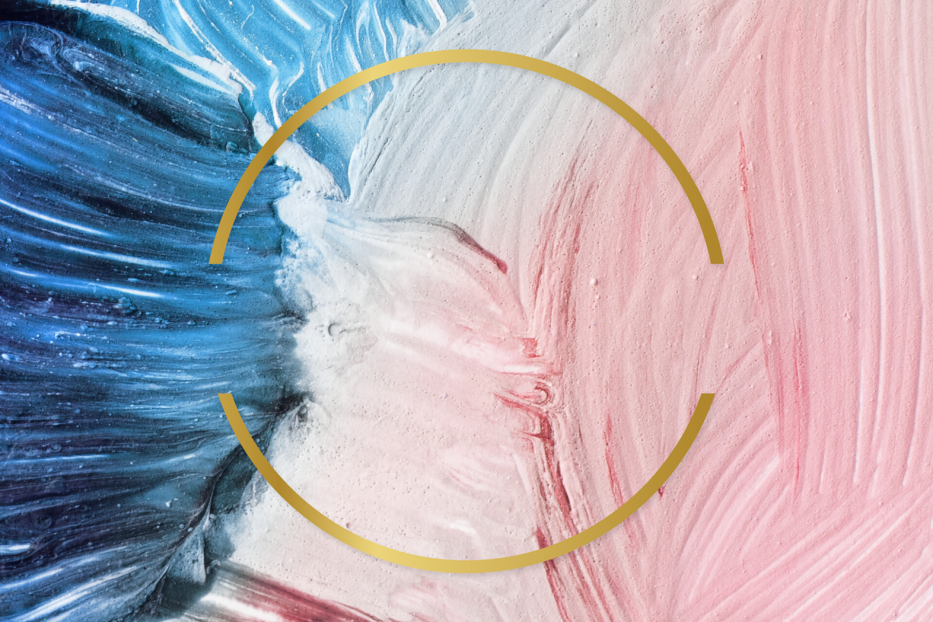 粉蓝色背景金色圆形框架上的粉红色和蓝色画笔笔触图案的背景