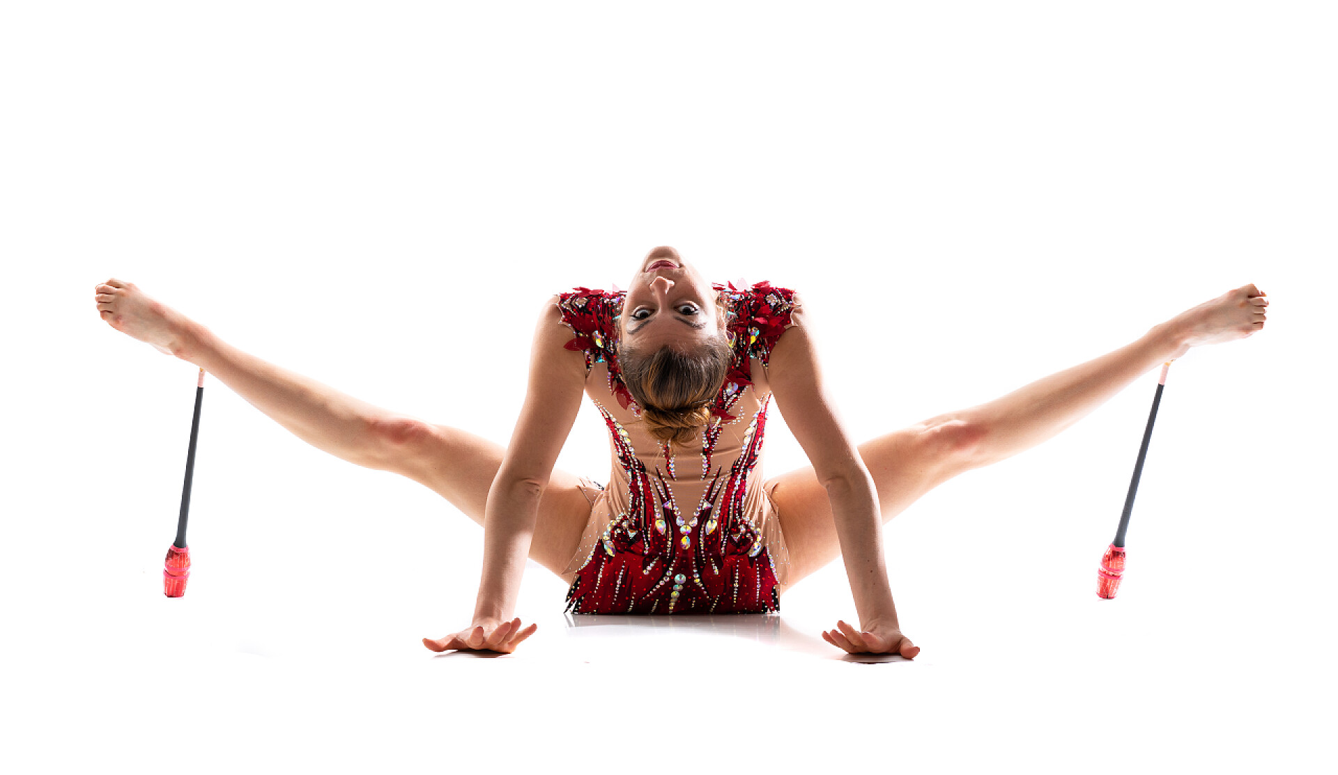 女孩做艺术体操女孩做艺术体操与梅斯