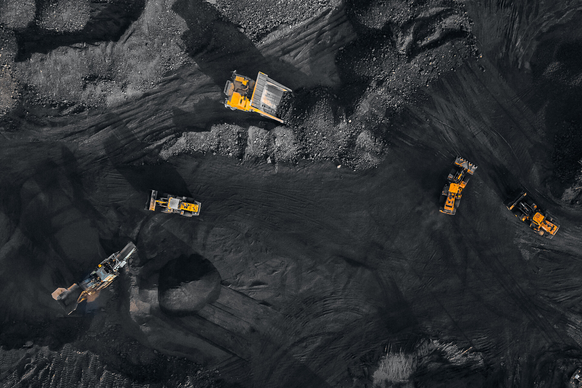 煤矿安全生产安全生产月露天煤矿挖掘现场露天煤矿、采煤工业、高空无人驾驶飞机