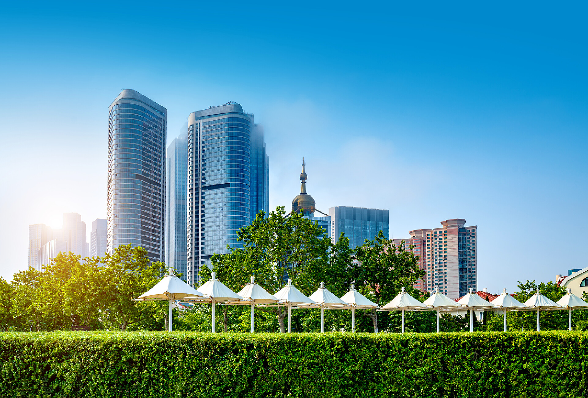 中国青岛现代城市建筑青岛城市景观， 中国