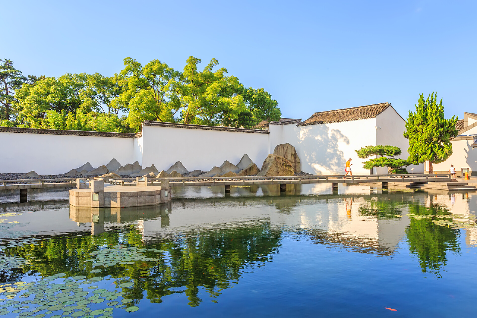 现代都市景观苏州园林，现代都市背景