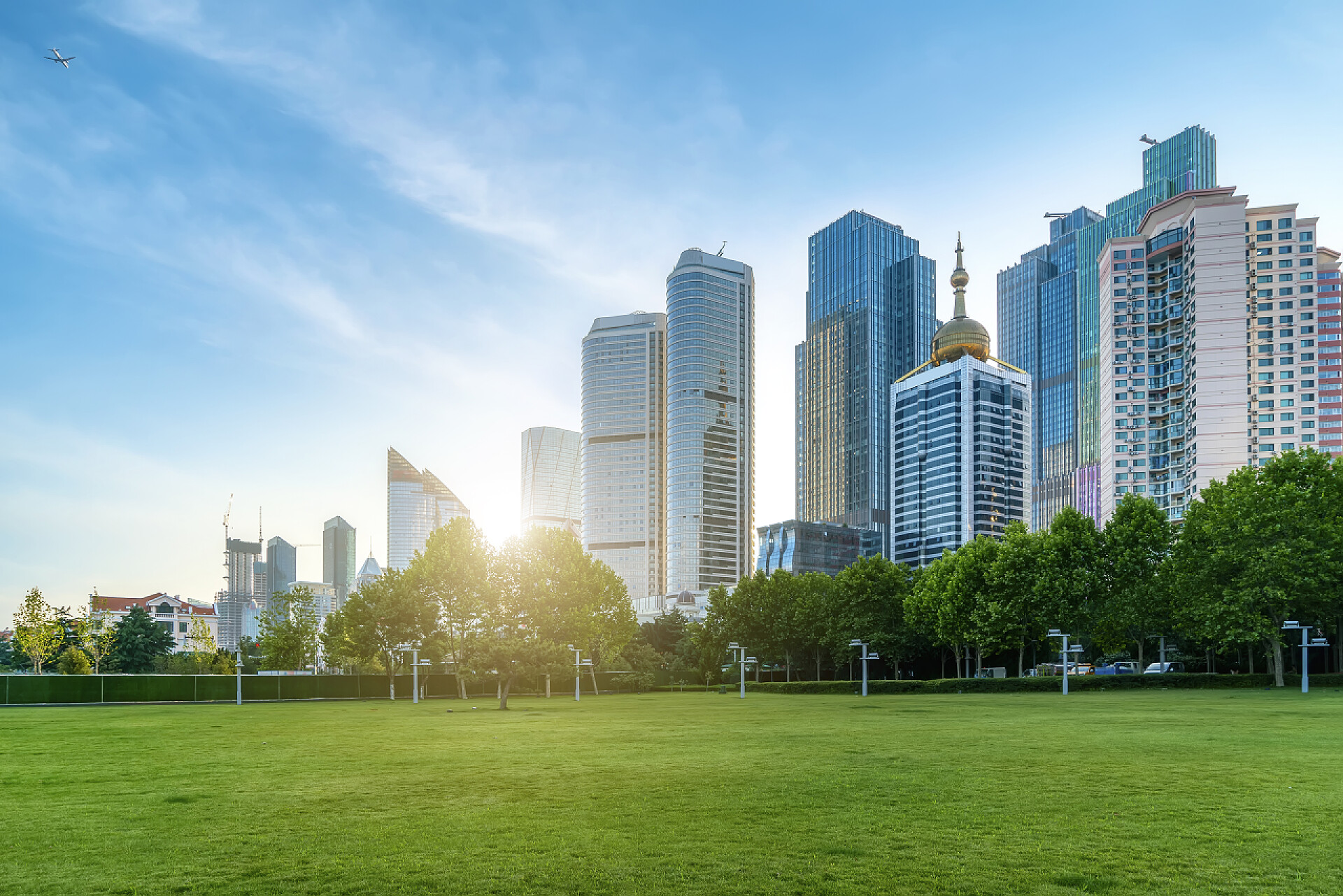 中国青岛现代城市建筑青岛的城市建筑景观