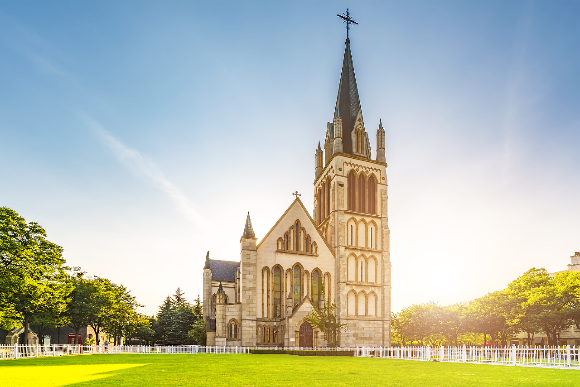 欧洲城镇的教堂建筑欧洲城镇的教堂建筑