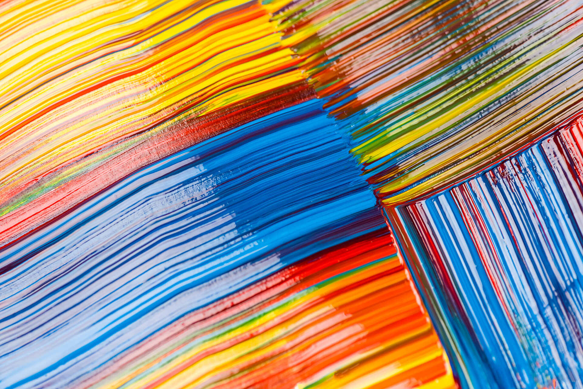 用绘画笔画出来的彩色线条用绘画笔画的彩色背景