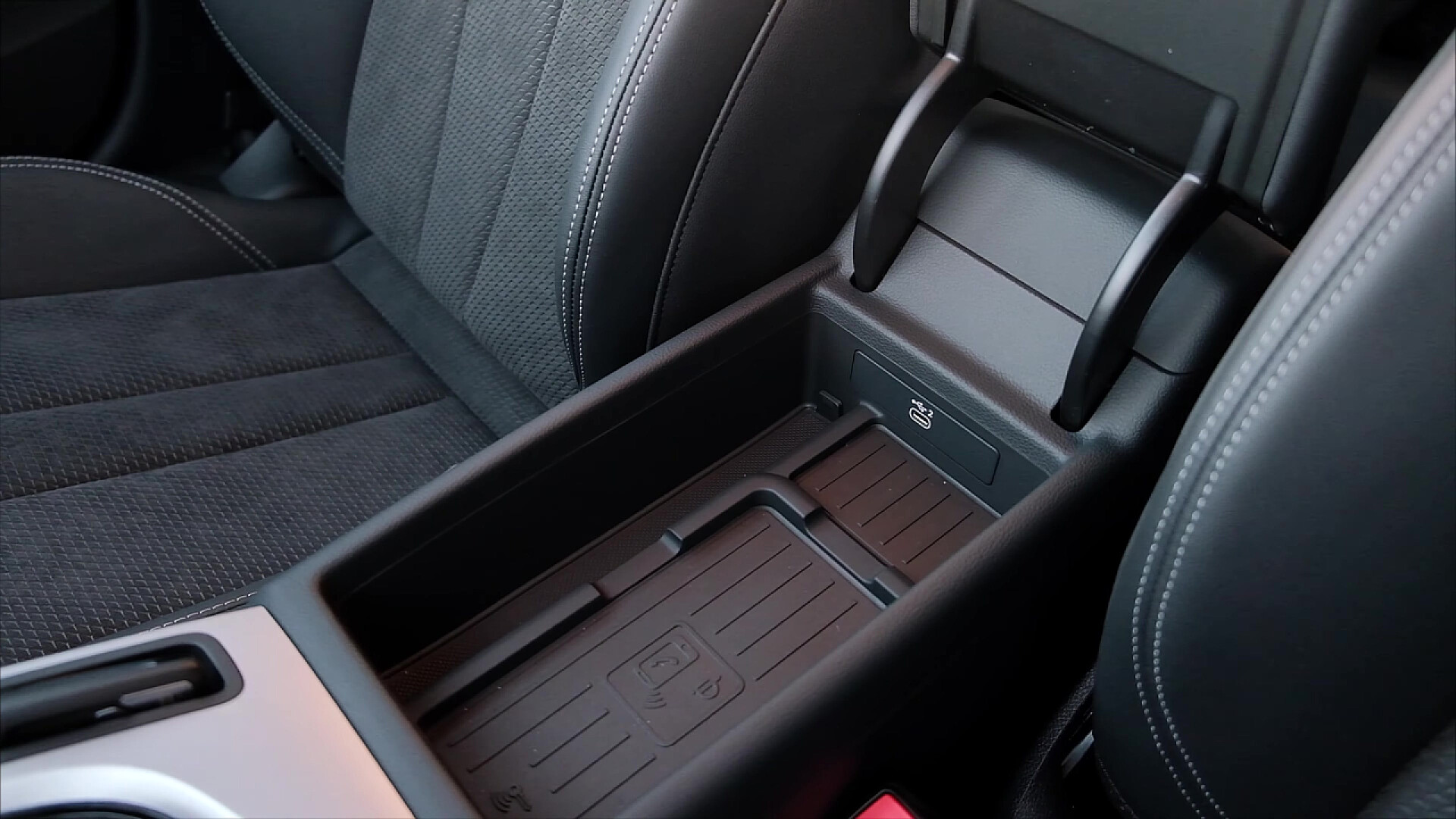 汽车的局部特写汽车的特写镜头