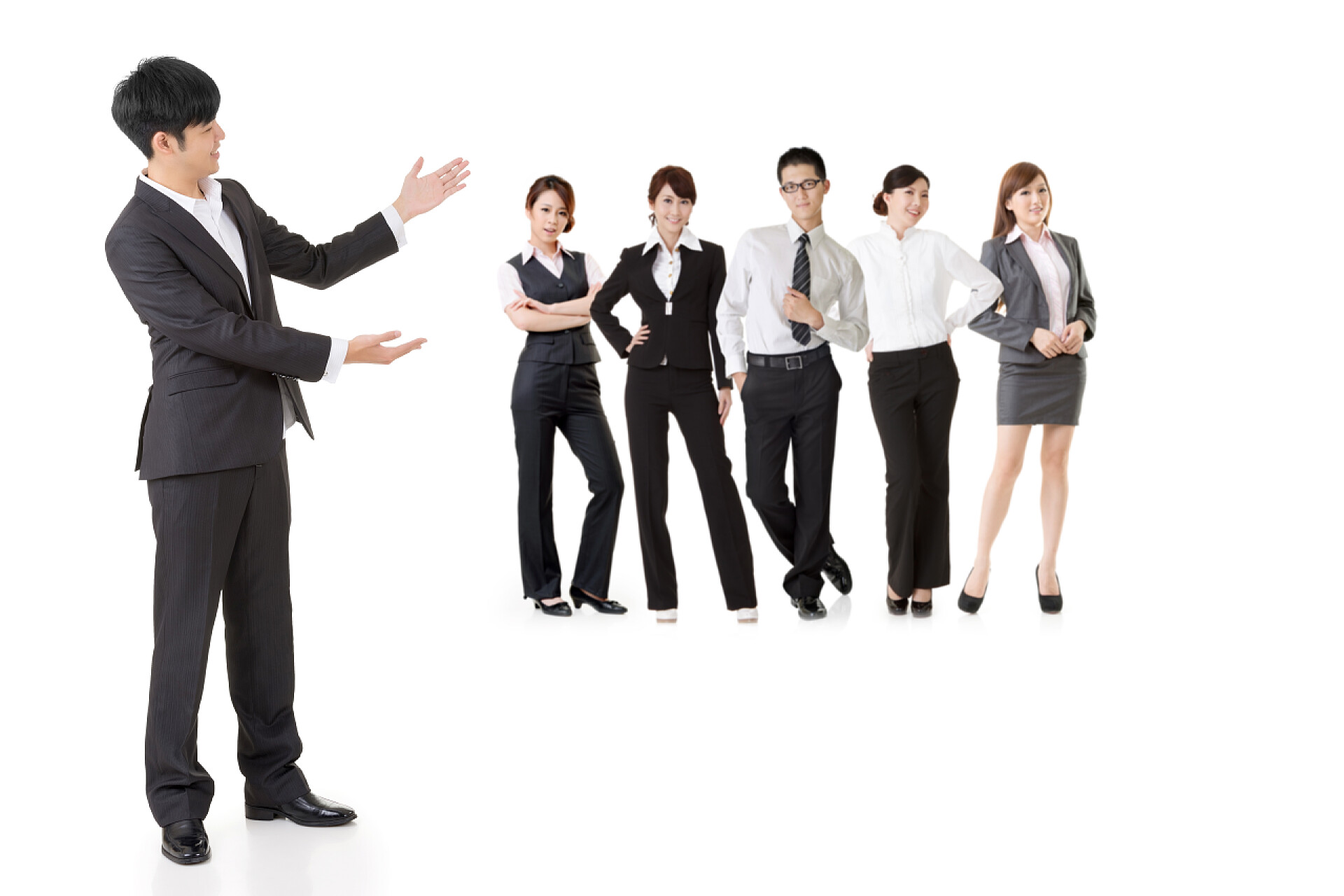 亚洲业务的人介绍了他的团队商业金融团队合作