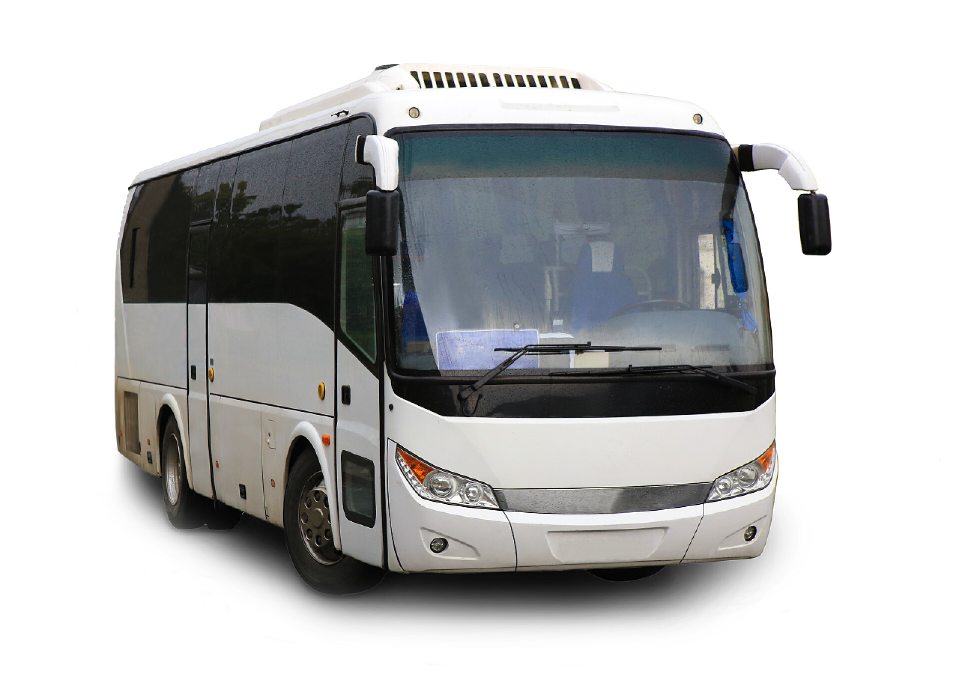 孤立的白色背景上的旅游巴士车队交通运输