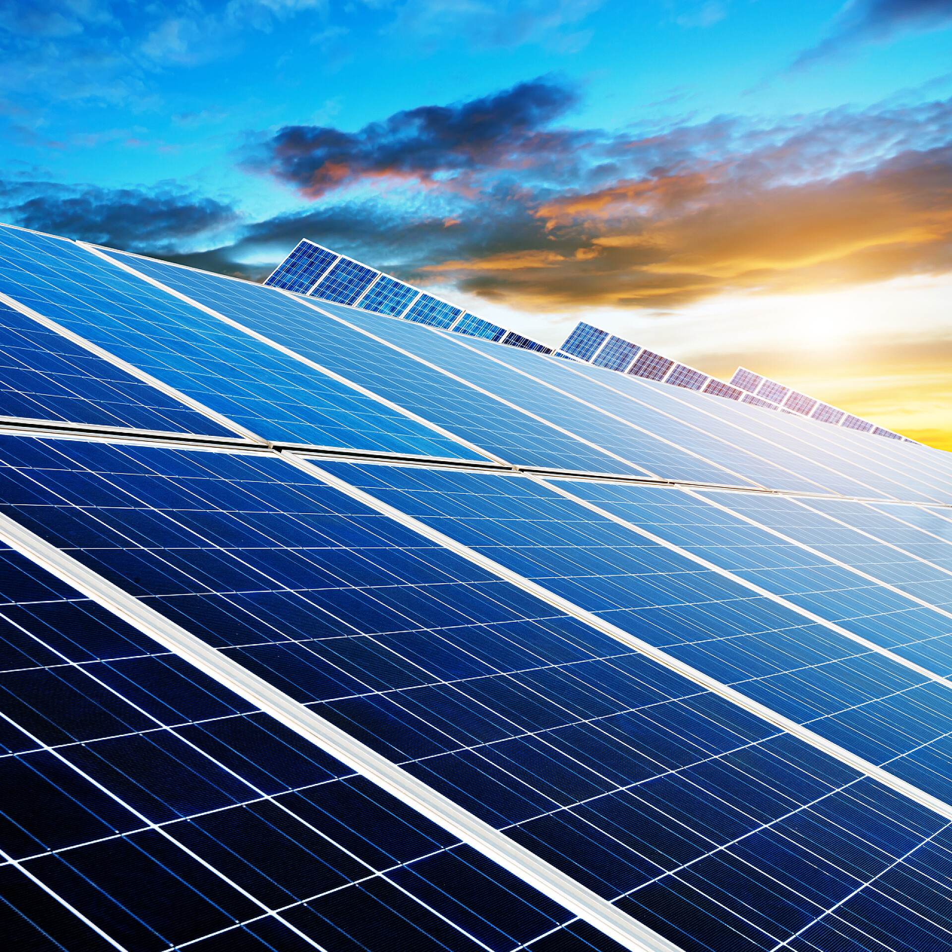 新能源光伏太阳能电池板特写