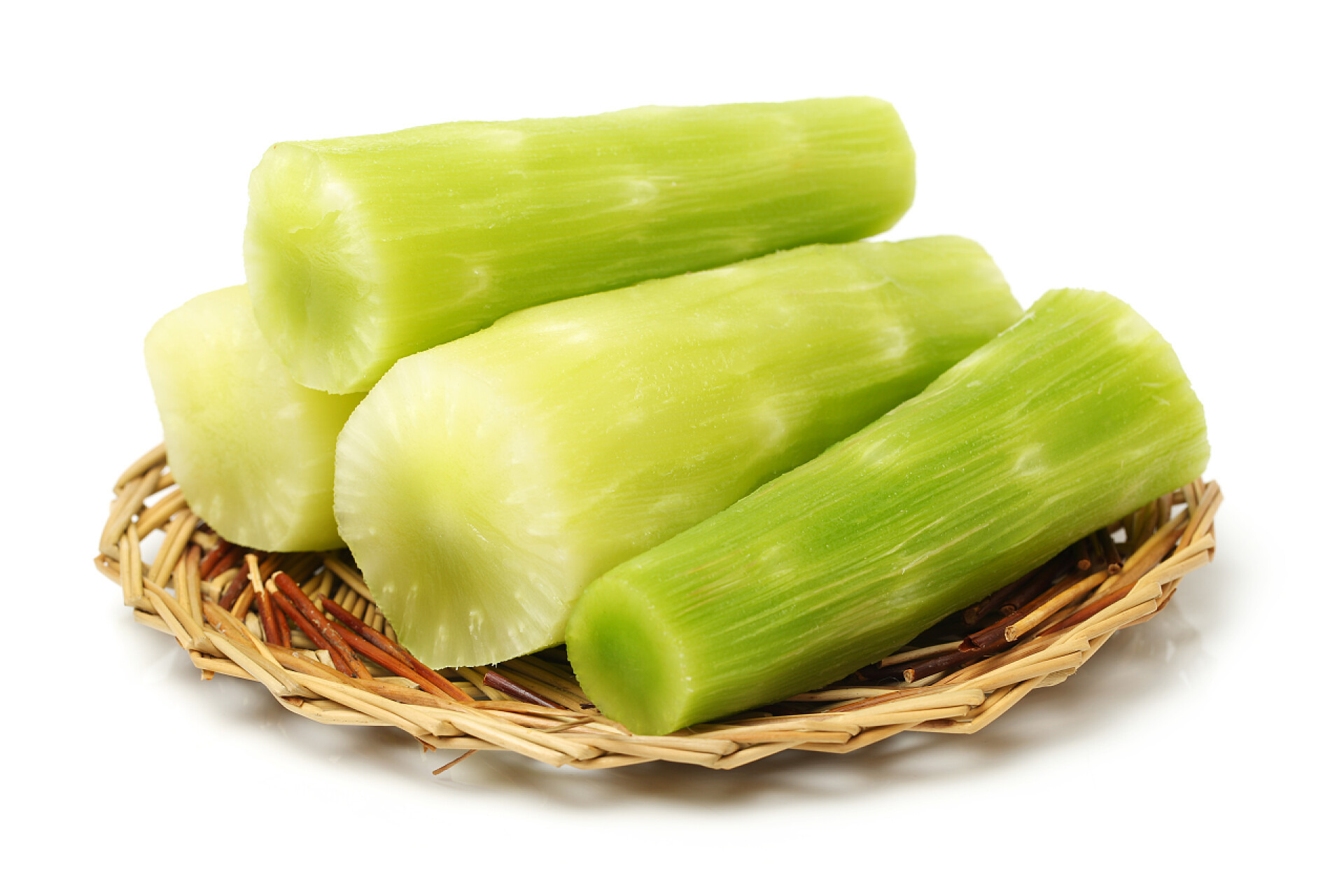 在篮子里的莴笋蔬菜