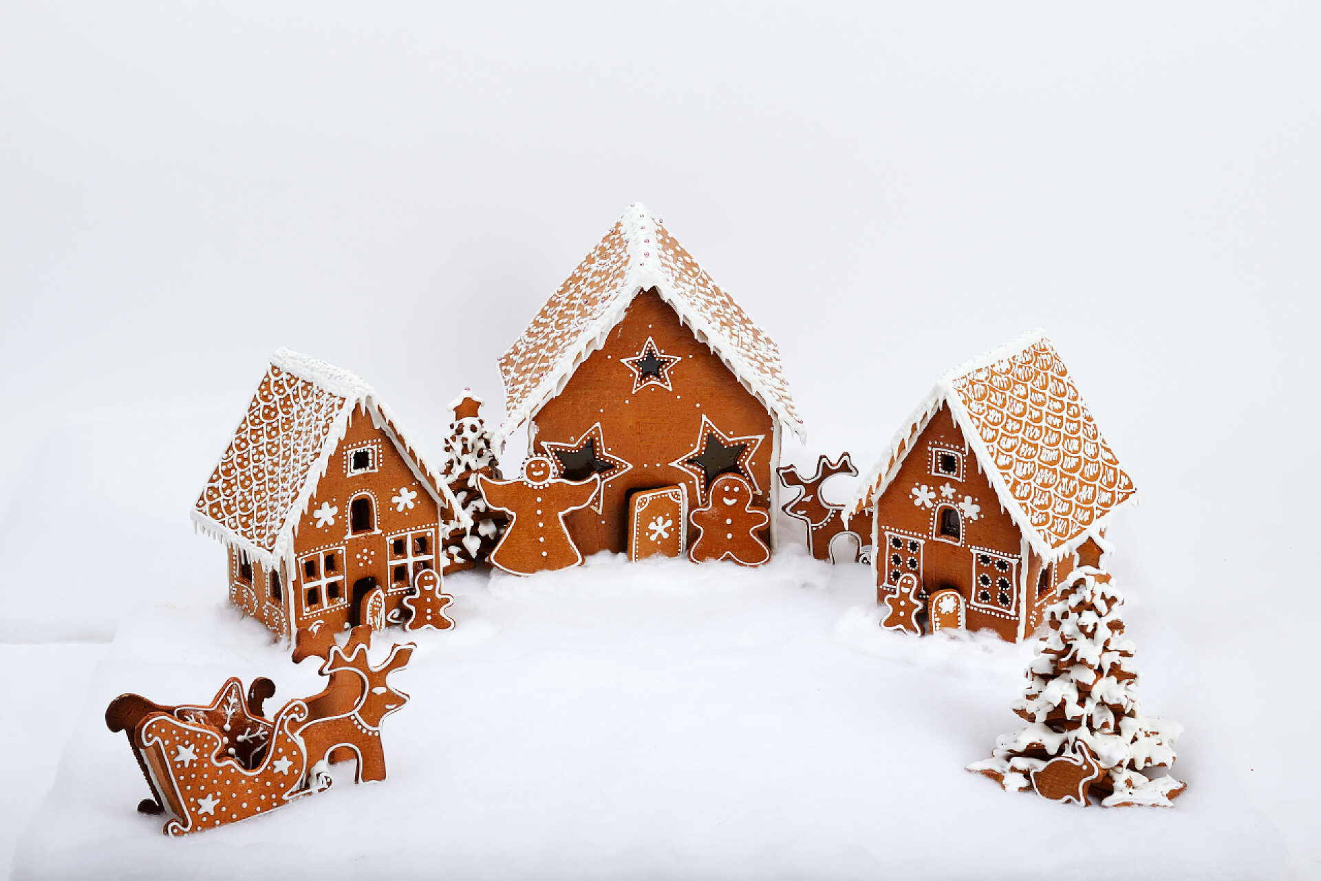 食物手工制作的姜饼屋圣诞节