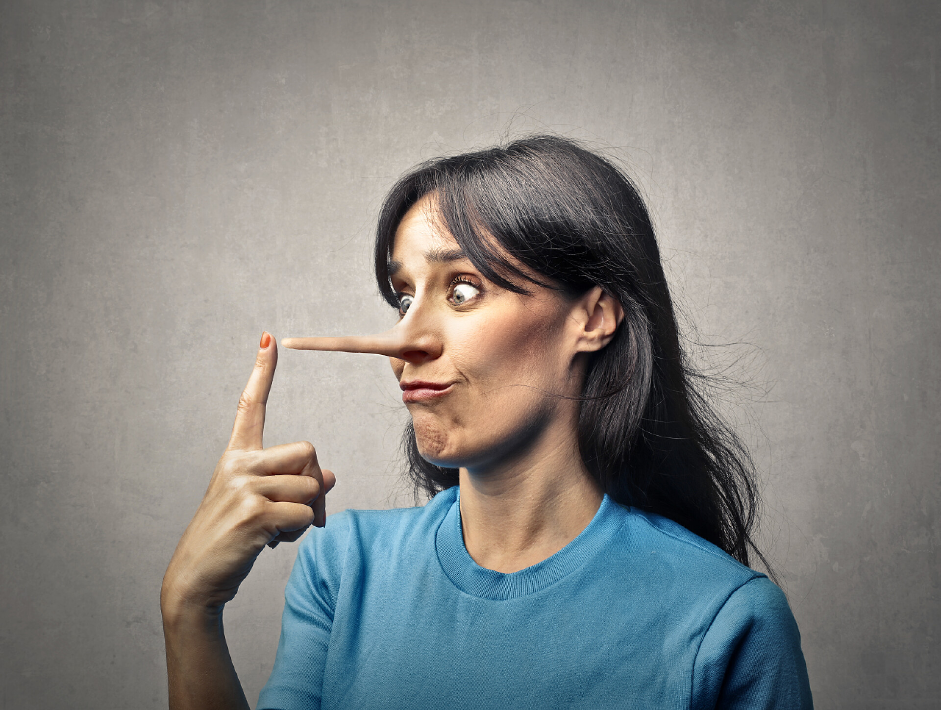 女人撒谎变成了长鼻子