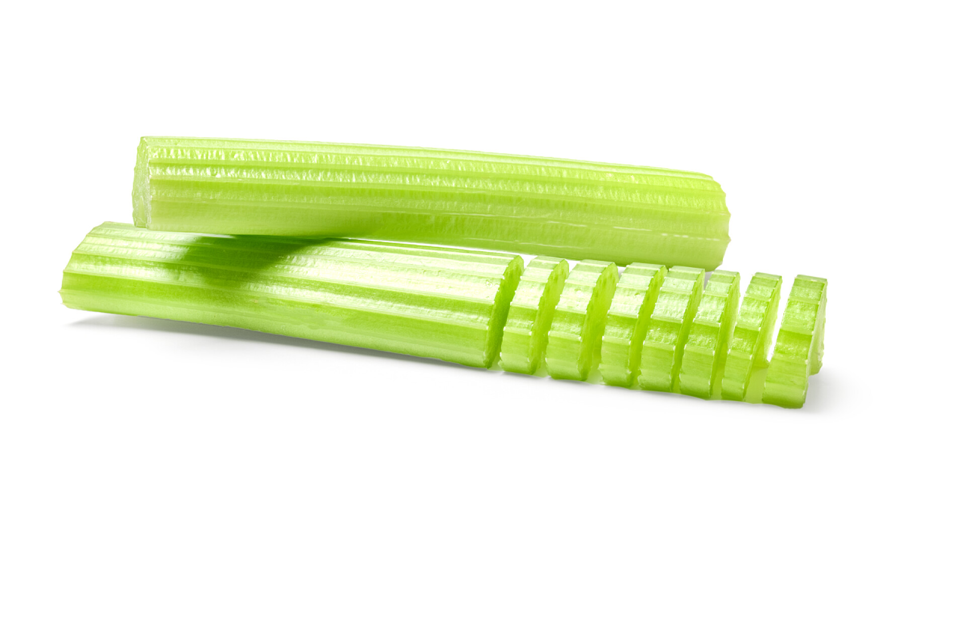 蔬菜白色背景上的芹菜