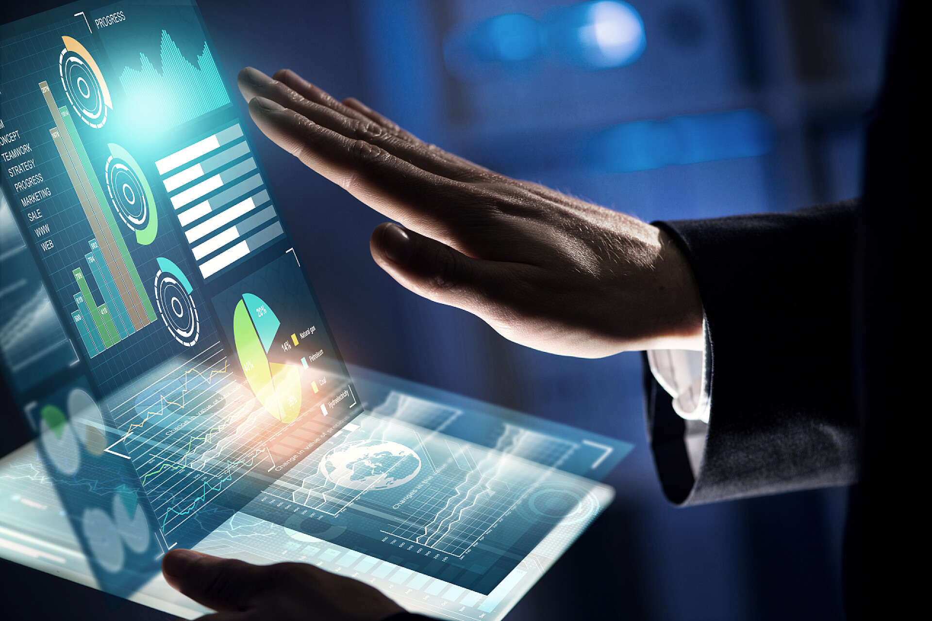 商务人员手指触摸虚拟全息图科技