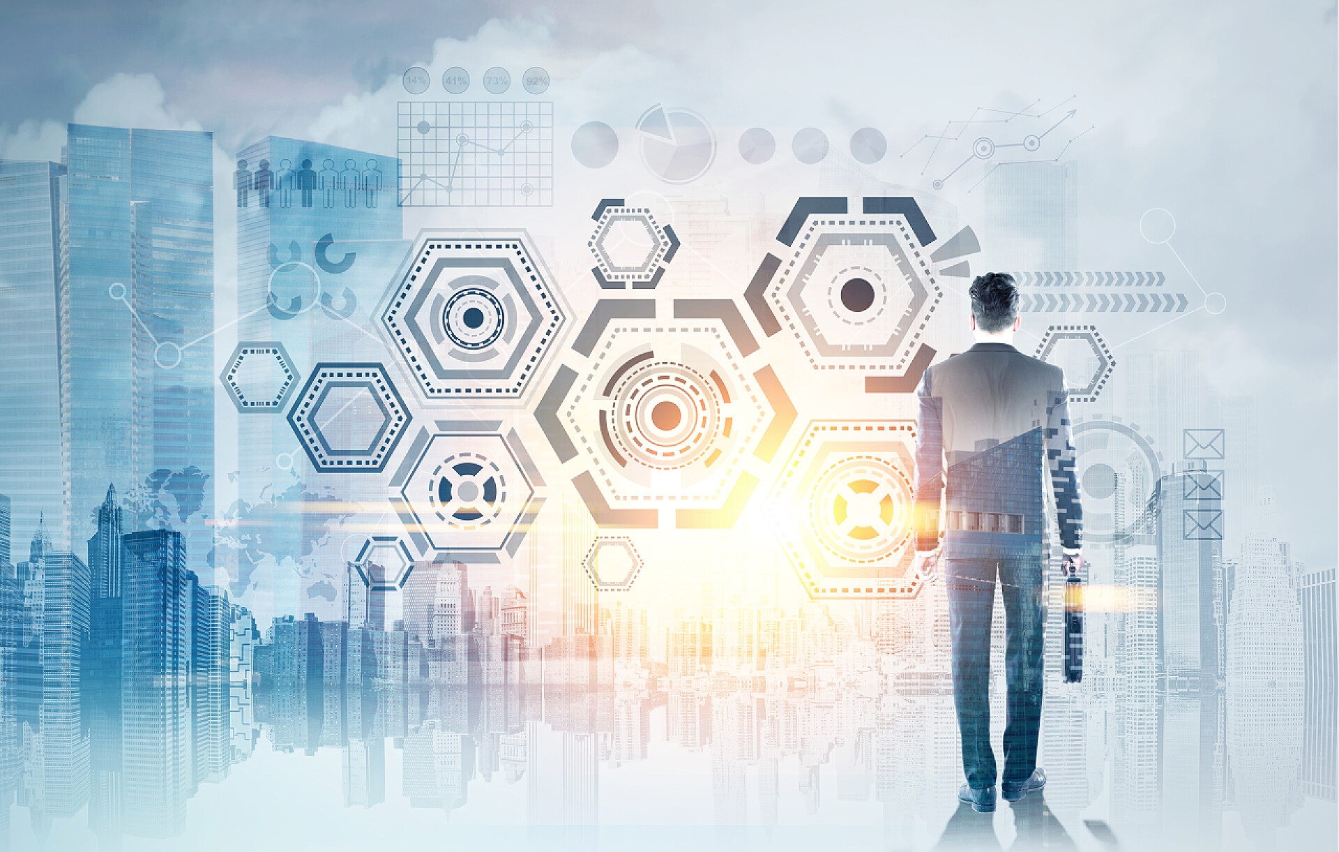 商务一个拿着手提箱看着显示器信息的商人后视图