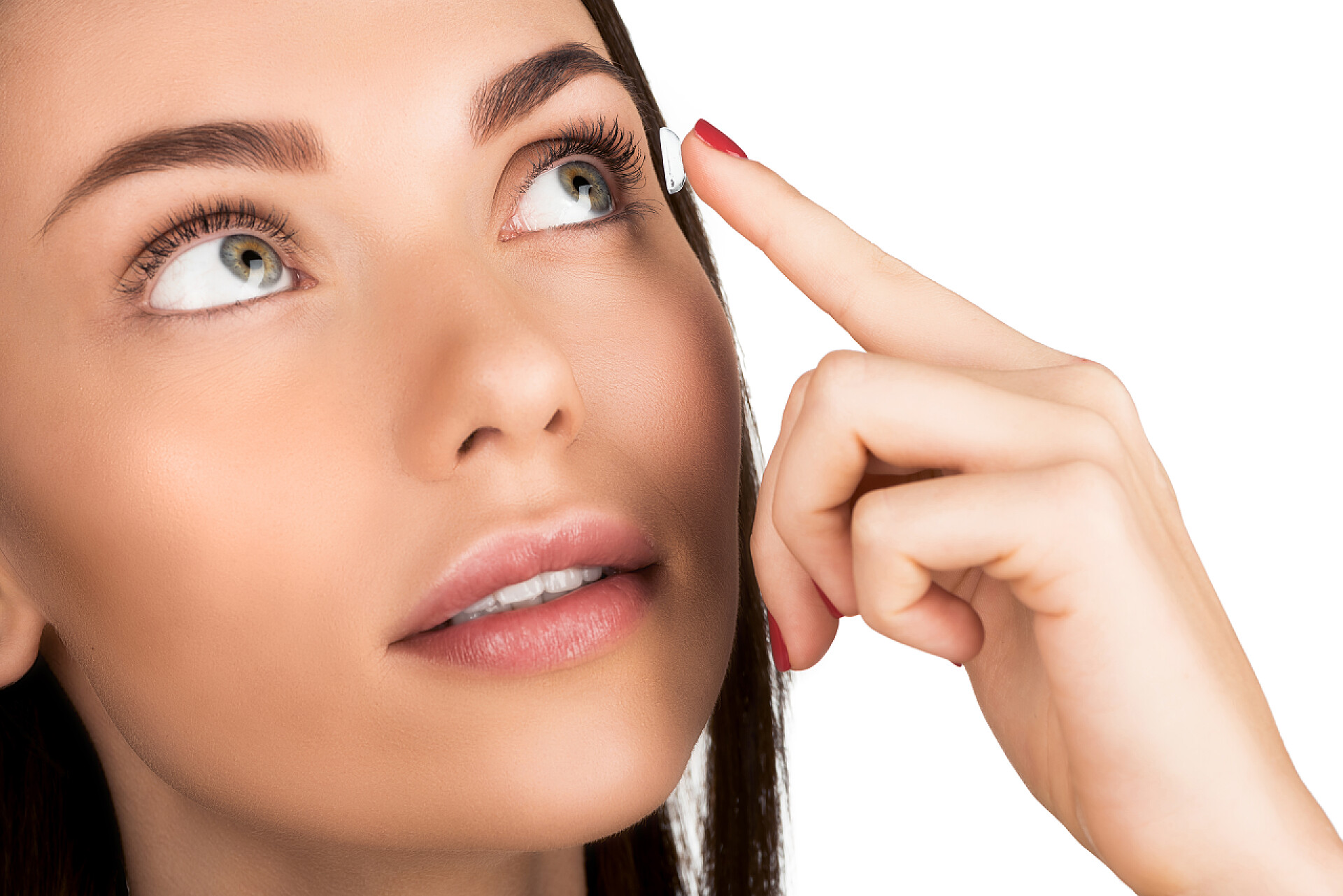 医疗美容戴隐形眼镜的女孩