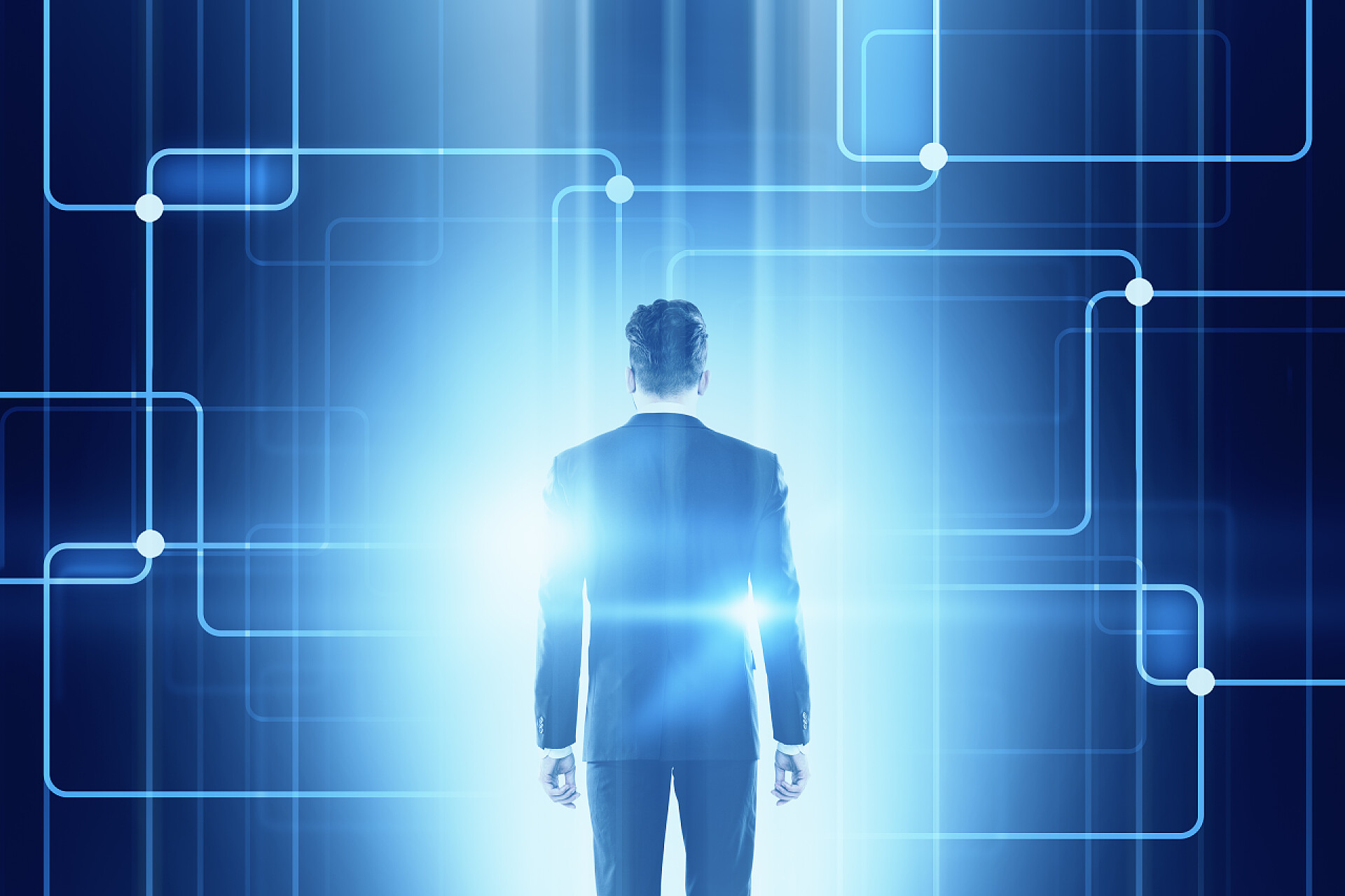 商务一个年轻穿西装的男子身临其境在科技线条界面