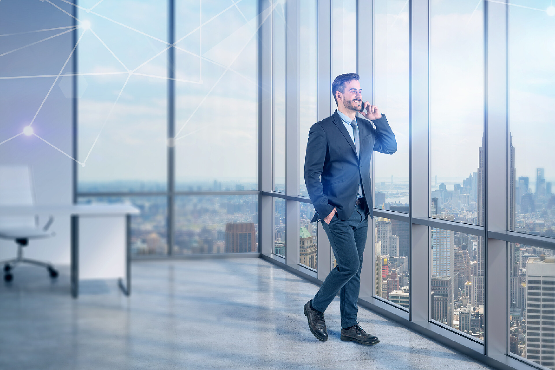 商务商人在办公室打电话