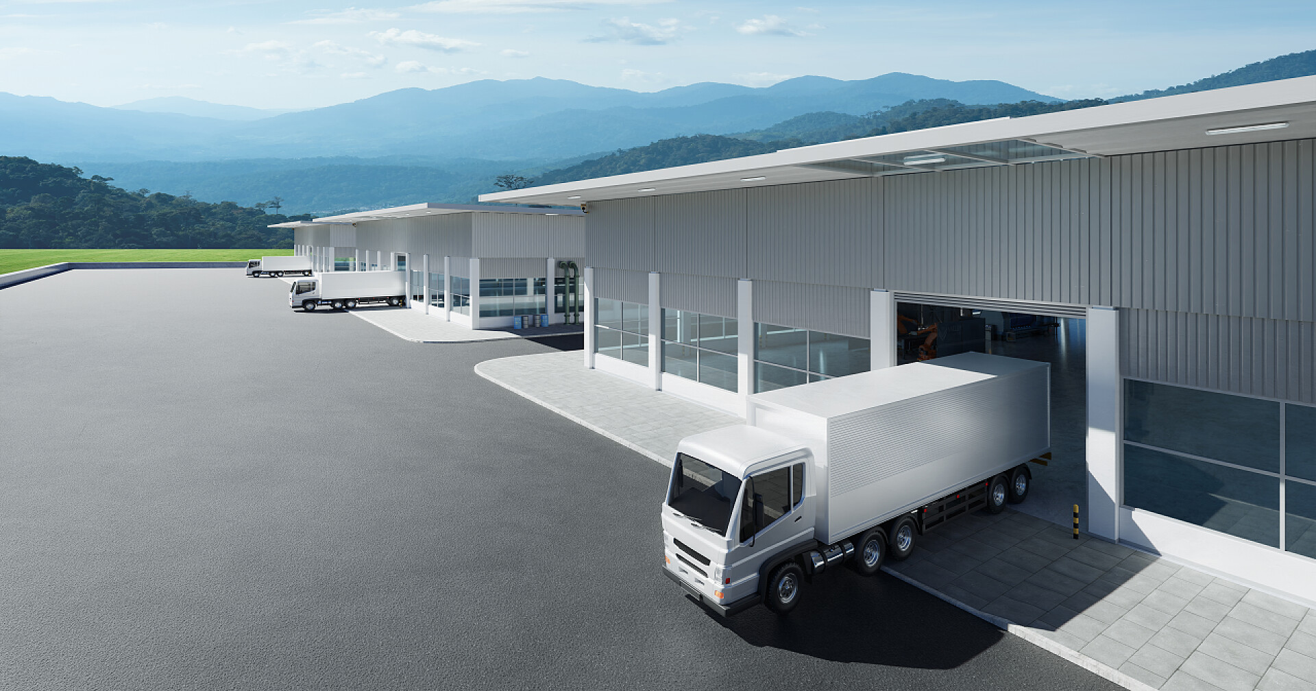 货车停在仓库门口