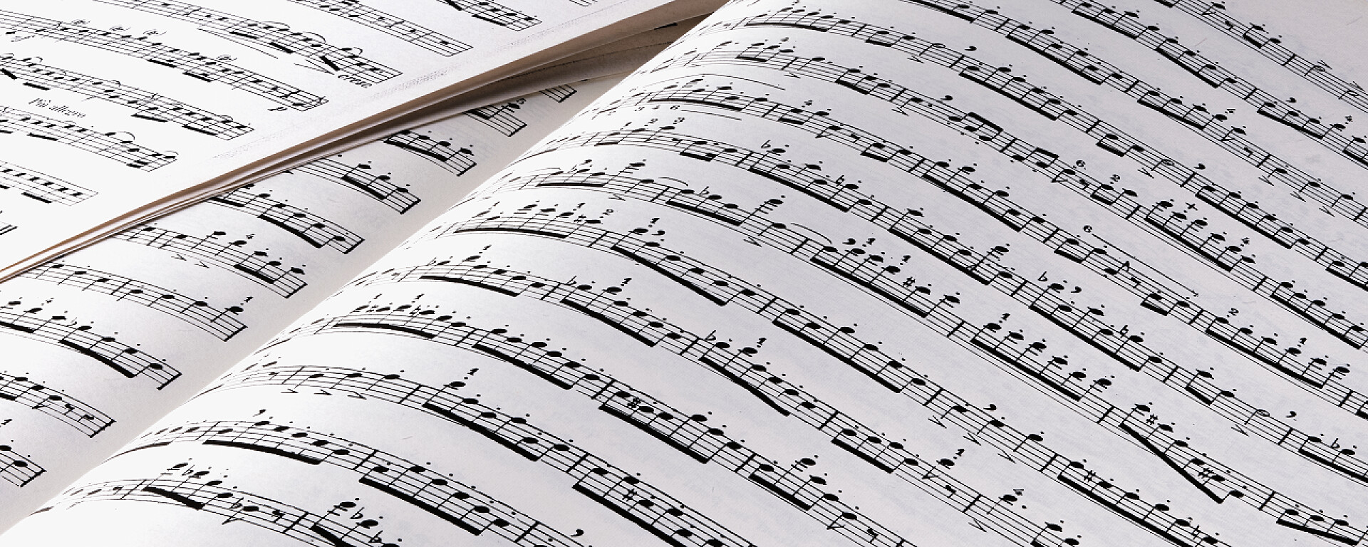 一本以黑白音乐为开头的音乐书