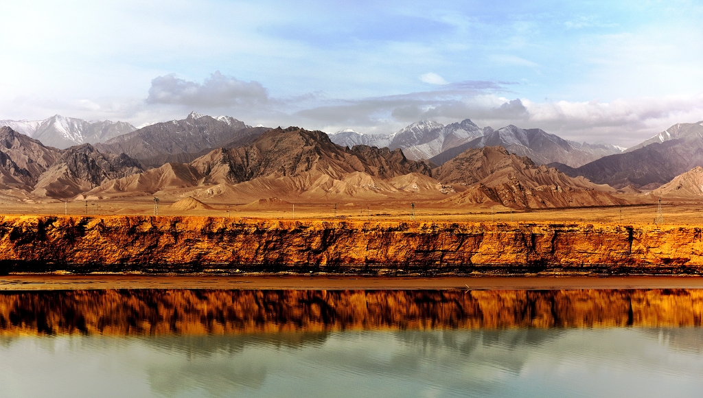 青海格尔木小甘沟水电站