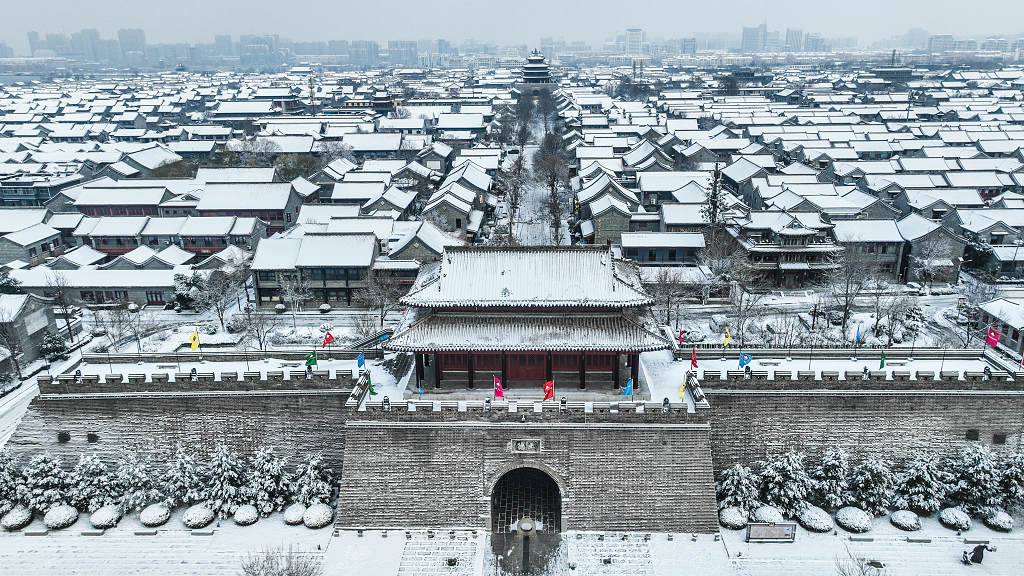 雪后初霁——古城门雄姿