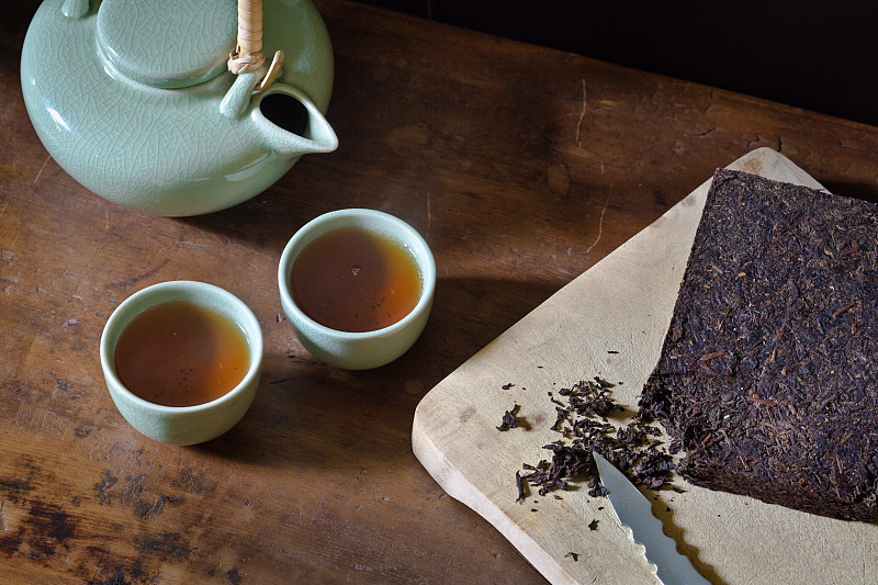 用青瓷茶具制作和供应中国压砖茶