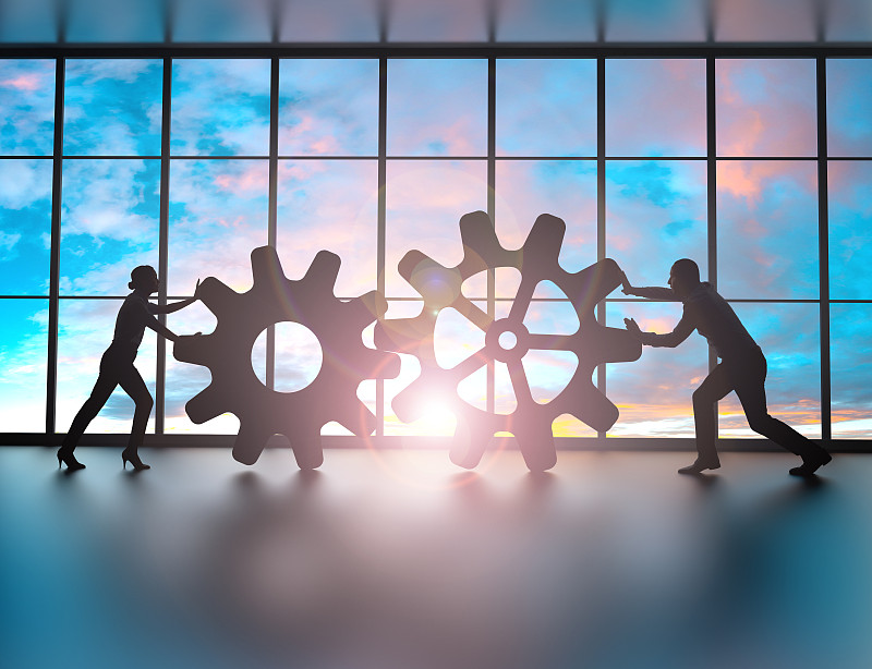 推动公司向前发展