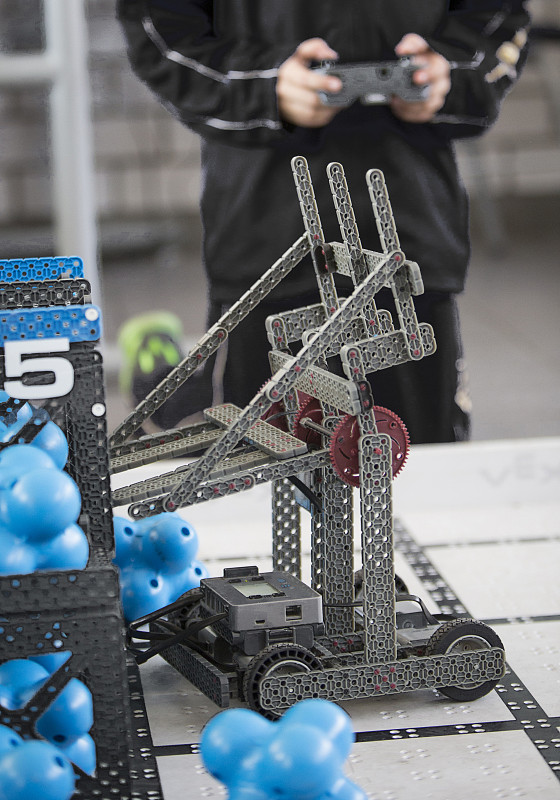 学校机器人项目