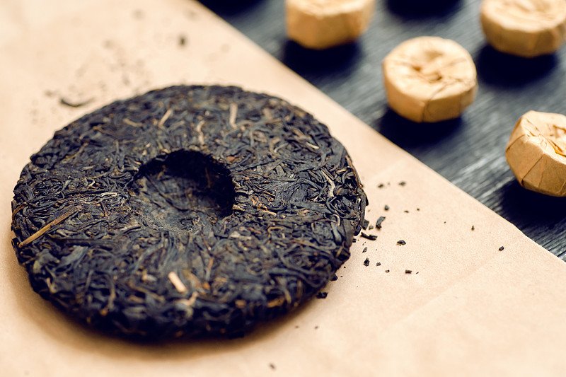 茶饼是中国传统普洱茶饮料的不同形式和种类。中国流行的抗氧化茶。