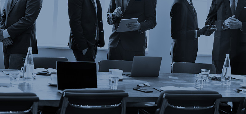 商务人士会议讨论工作理念