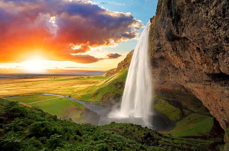 瀑布，冰岛- Seljalandsfoss