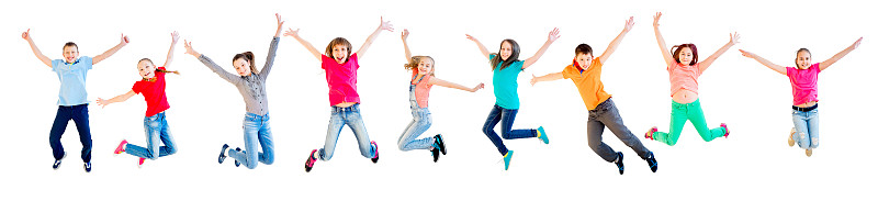 快乐的孩子们跳