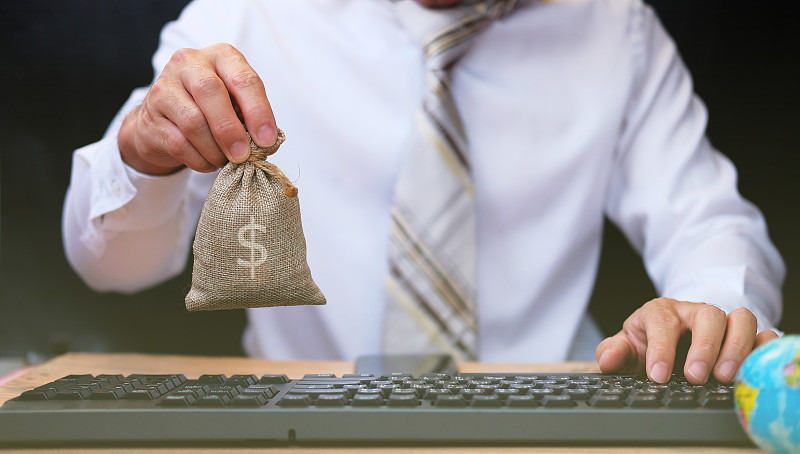 省钱理念，桌面背景堆币，金融银行广告币，宏观币