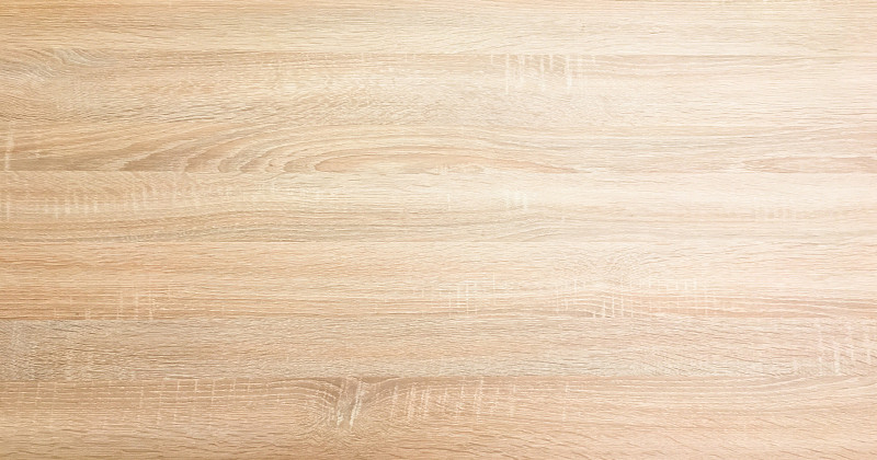 浅棕色的软漆木质纹理表面作为背景。垃圾水洗木板桌子模式俯视图。