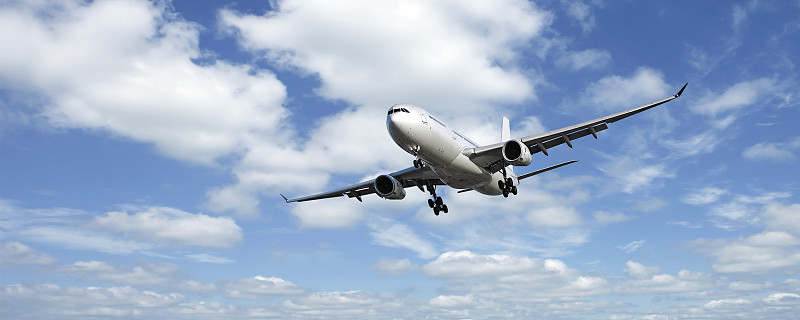 XL喷气式飞机着陆