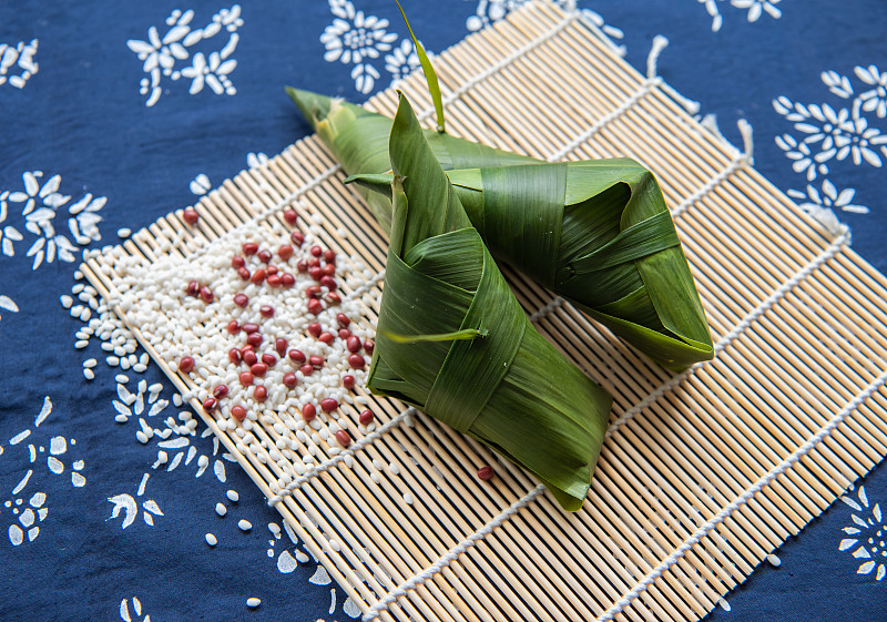 中国端午节的食物是粽子