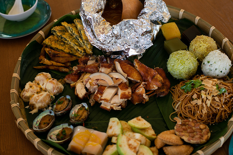 在中国旅游，黎族当地美食在海南