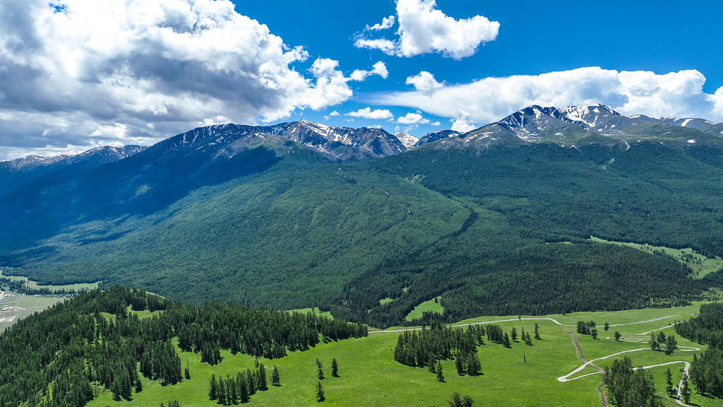新疆阿勒泰风光