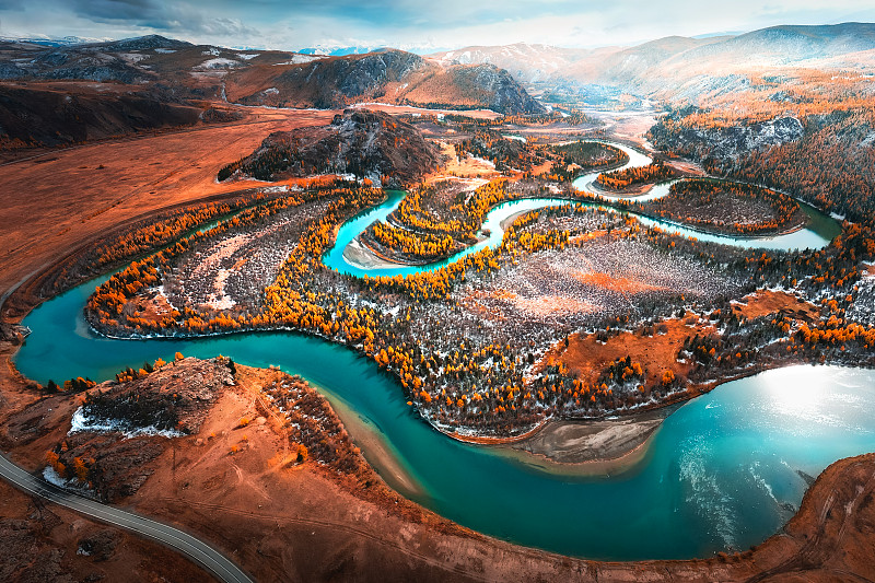 俄罗斯西伯利亚阿尔泰山楚雅河。