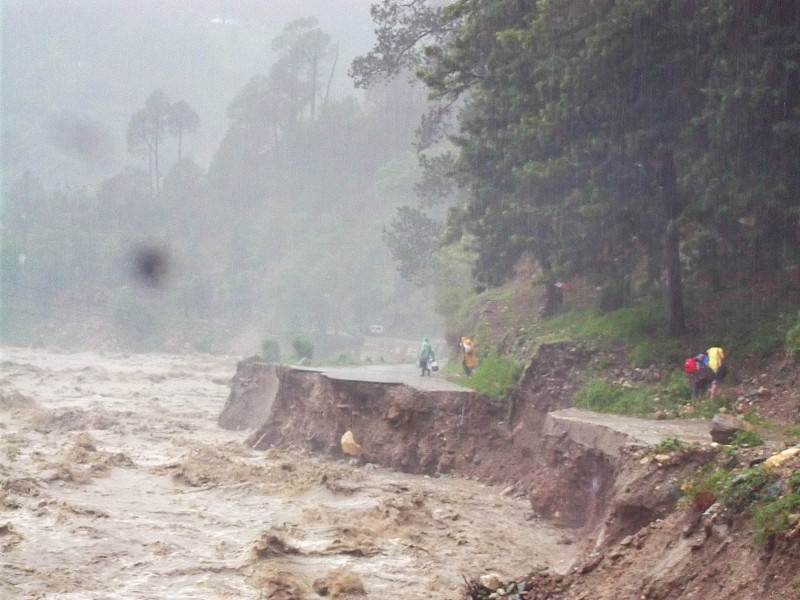 喜马拉雅海啸或印度恒河洪灾