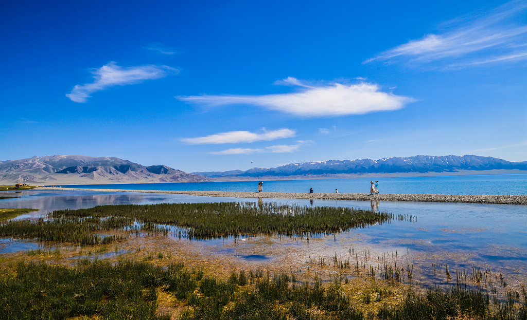 夏日赛里木湖