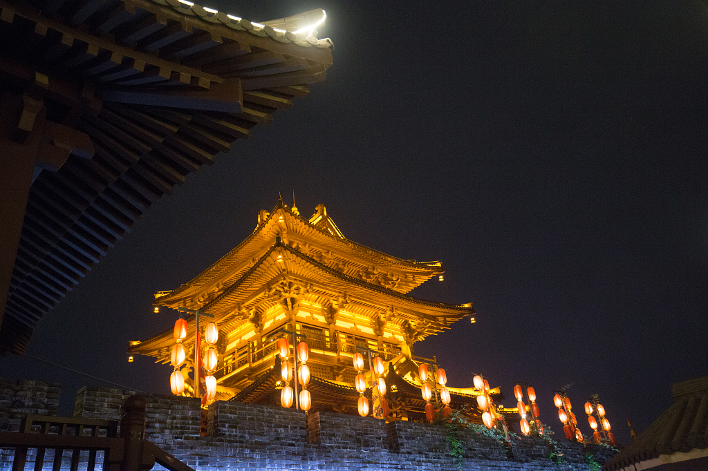 广西桂林逍遥楼夜景