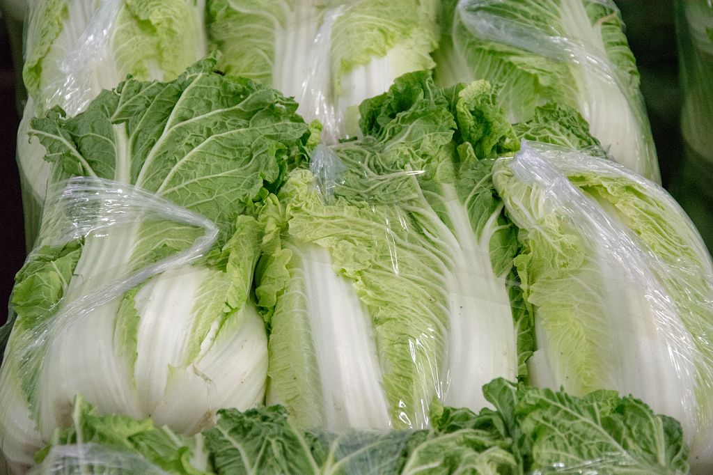 蔬菜批发市场中的大白菜