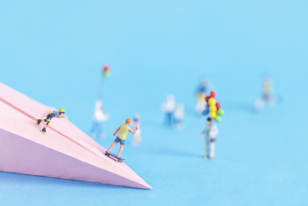 儿童节创意玩耍的孩子儿童节图片儿童节静物六一儿童节61儿童节儿童节背景图