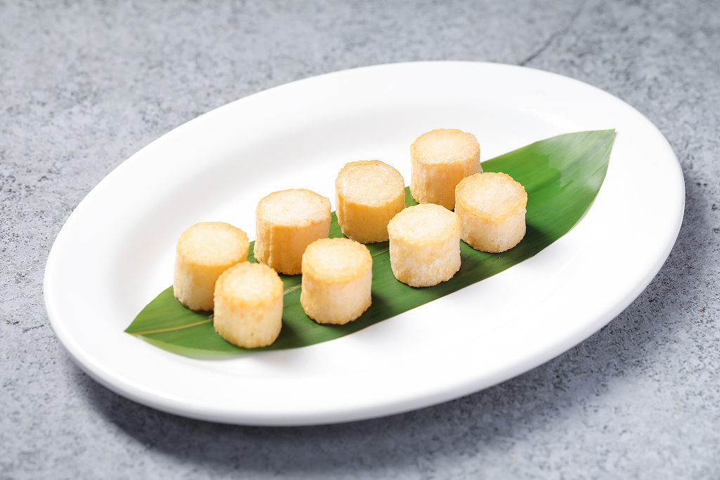 简约火锅自制涮菜鱼豆腐美食