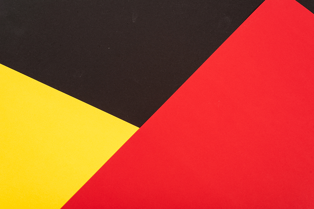 黑黄红三色拼接卡纸背景彩色创意彩色背景撞色素材