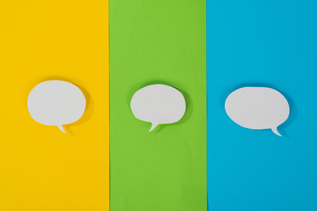 聊天对话框创意拼色背景彩色创意彩色背景撞色素材